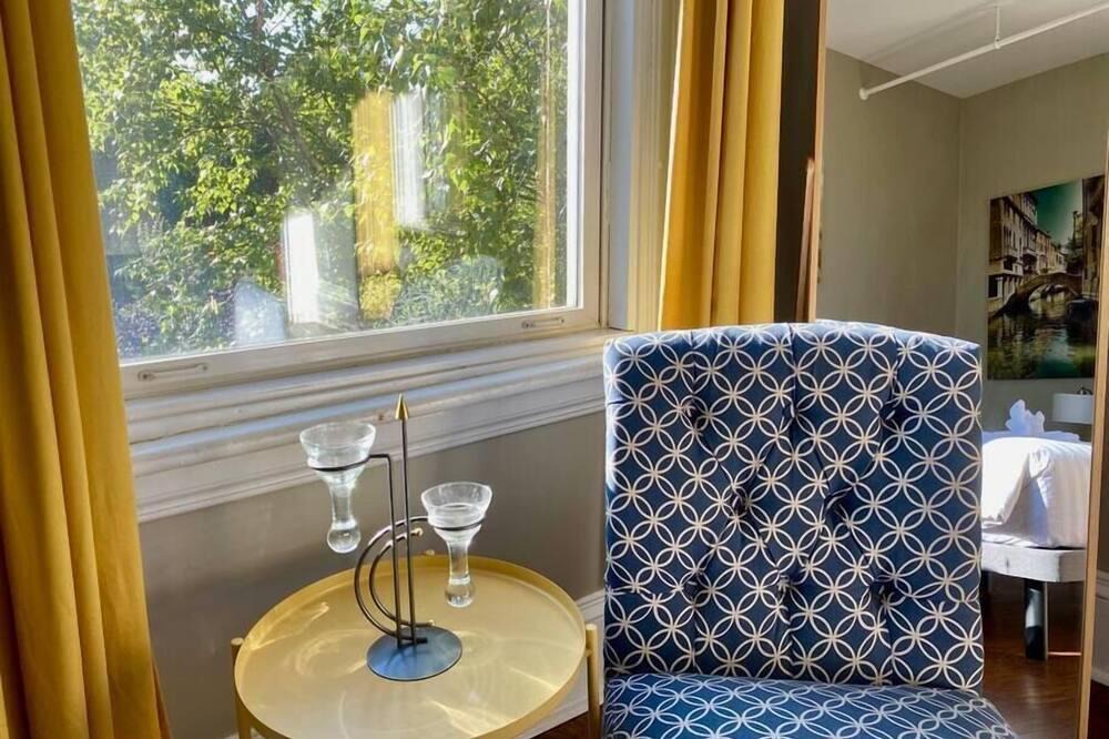 North End Apartment | 207 Charming Space - Downtown Halifax