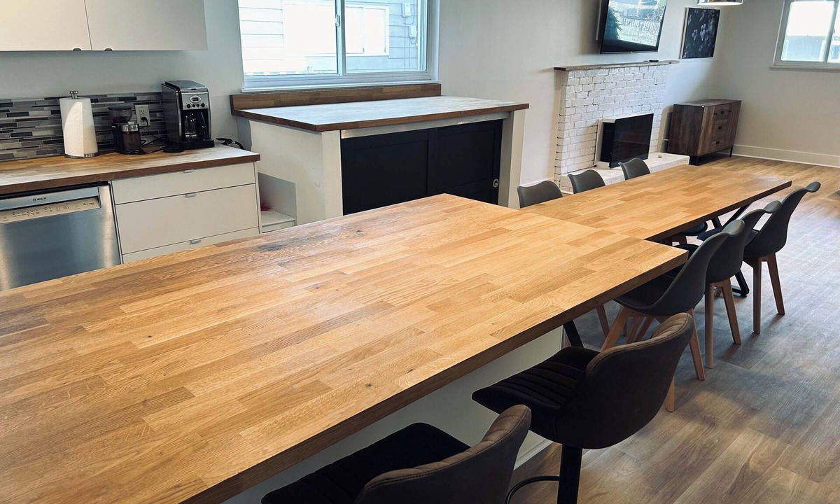 Squamish House | 3-BDRM (4 BEDS) 1-BATH - 6 people Home in Squamish