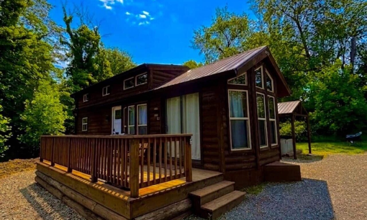 West Newton House | 3 Tiny Cabins Together Lakefront