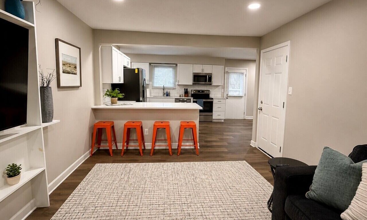 Westfield House | 4BD 2BA Ranch on Catherine Westfield Fenced Yard