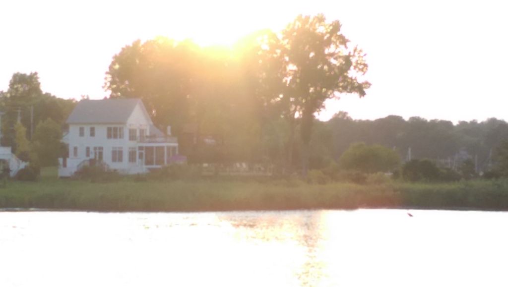 Cape Saint Claire House | Annapolis waterfront with a pool, on a tiny riverfront beach & lake