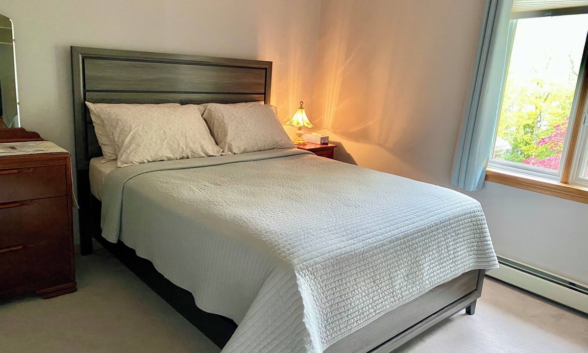 Fall River House | Arbo Guest Room
