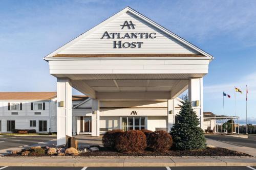 Bathurst Hotel | Atlantic Host Hotel, an Ascend Collection Hotel