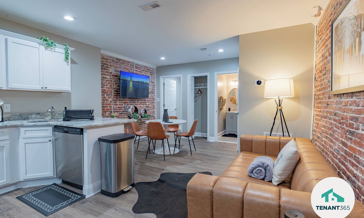 Highlandtown Apartment | Baltimore's Best Home Away From Home