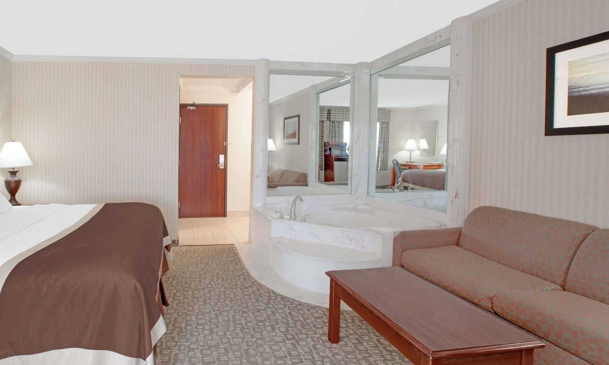 Jackson Hotel | Baymont by Wyndham Jackson