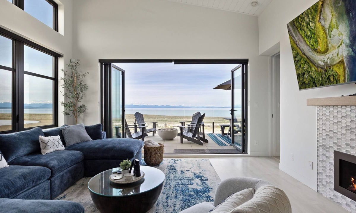 Black Creek House | Beachfront Villa #14 at THE BEACH HOUSE