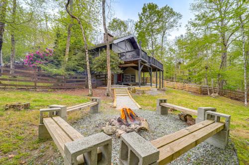Charter Hills House | 'Bear Crossing Chalet:' Beech Mountain Family Home