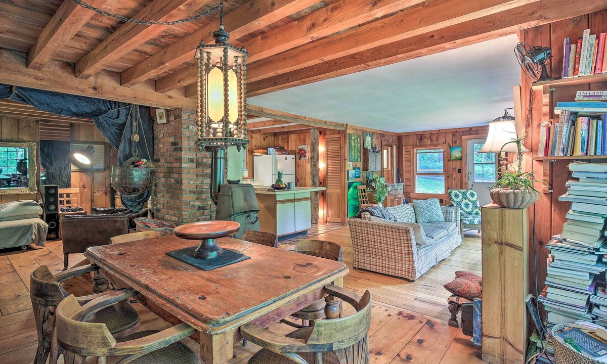 New Marlborough Cabin | Berkshire Riverfront Ski Cabin: Close to Hiking!