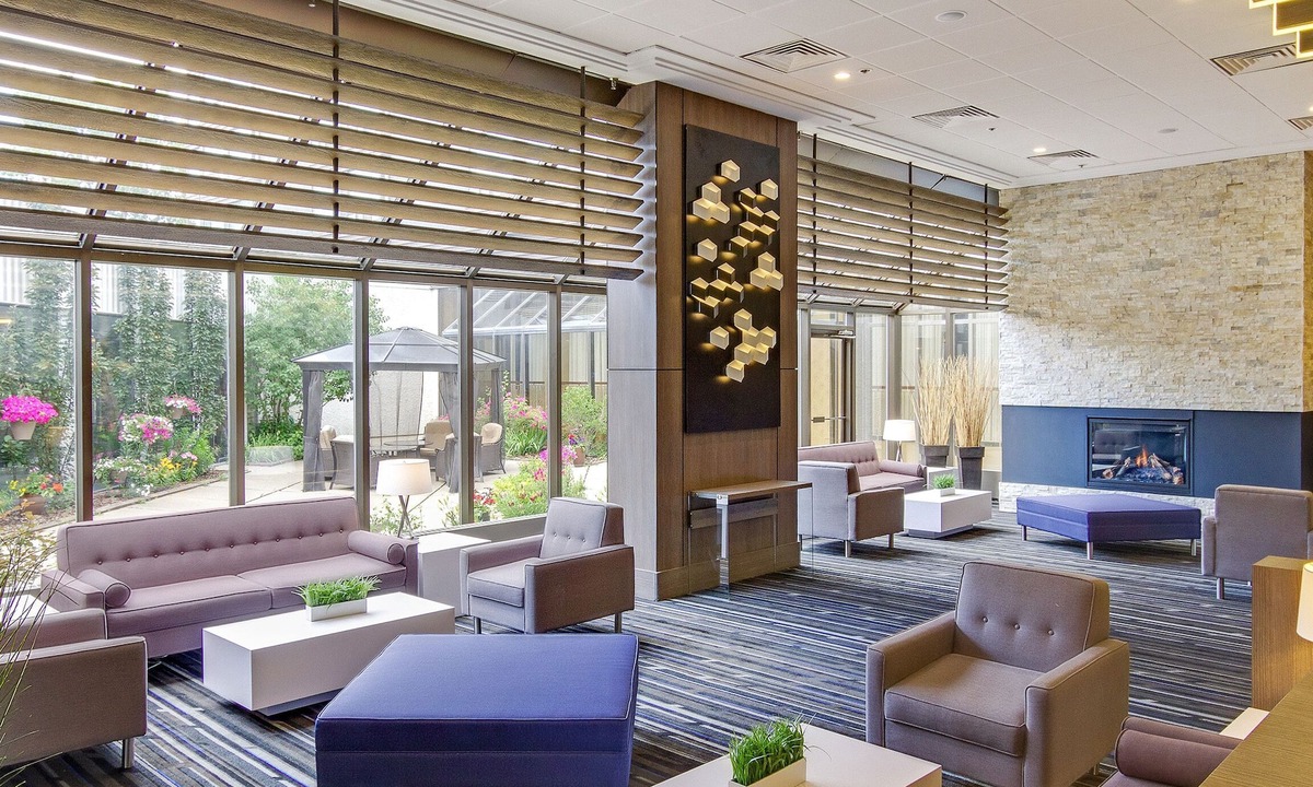 Calgary Hotel | Best Western Premier Calgary Plaza Hotel & Conference Centre