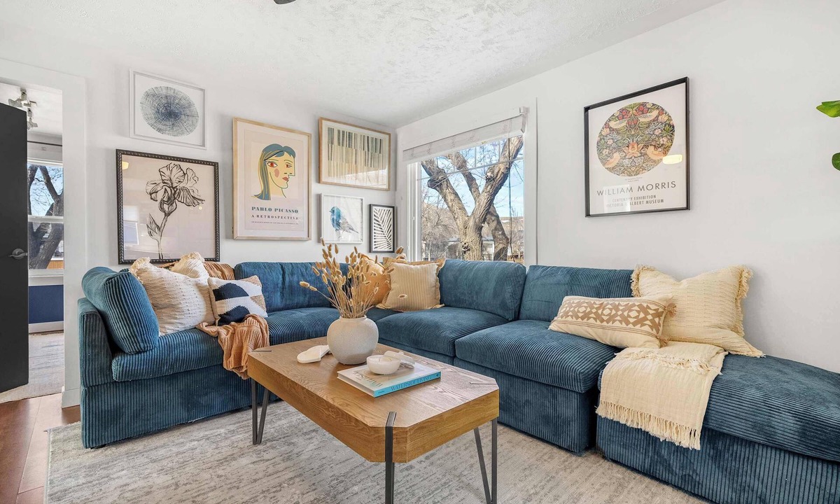Drumheller House | Bluebird | Charming 3-Bedroom Home in Drumheller!