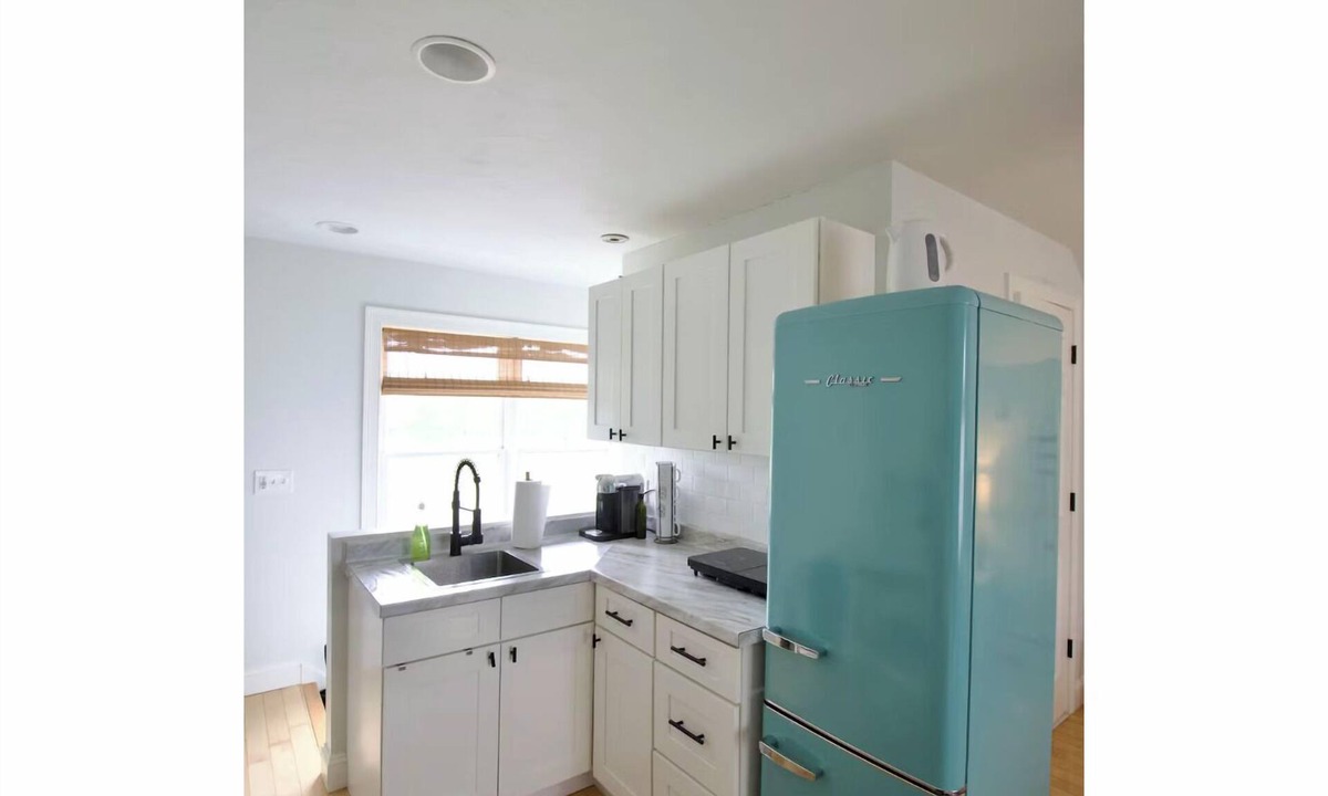 Block Island Apartment | Bright & Clean Studio w/AC on Block Island