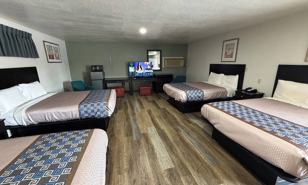 Ada Hotel | Budget Inn