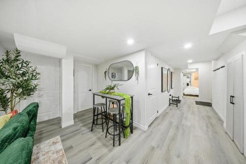 Caledon Apartment | Caledon Quiet Luxury Escape 3BR Suite
