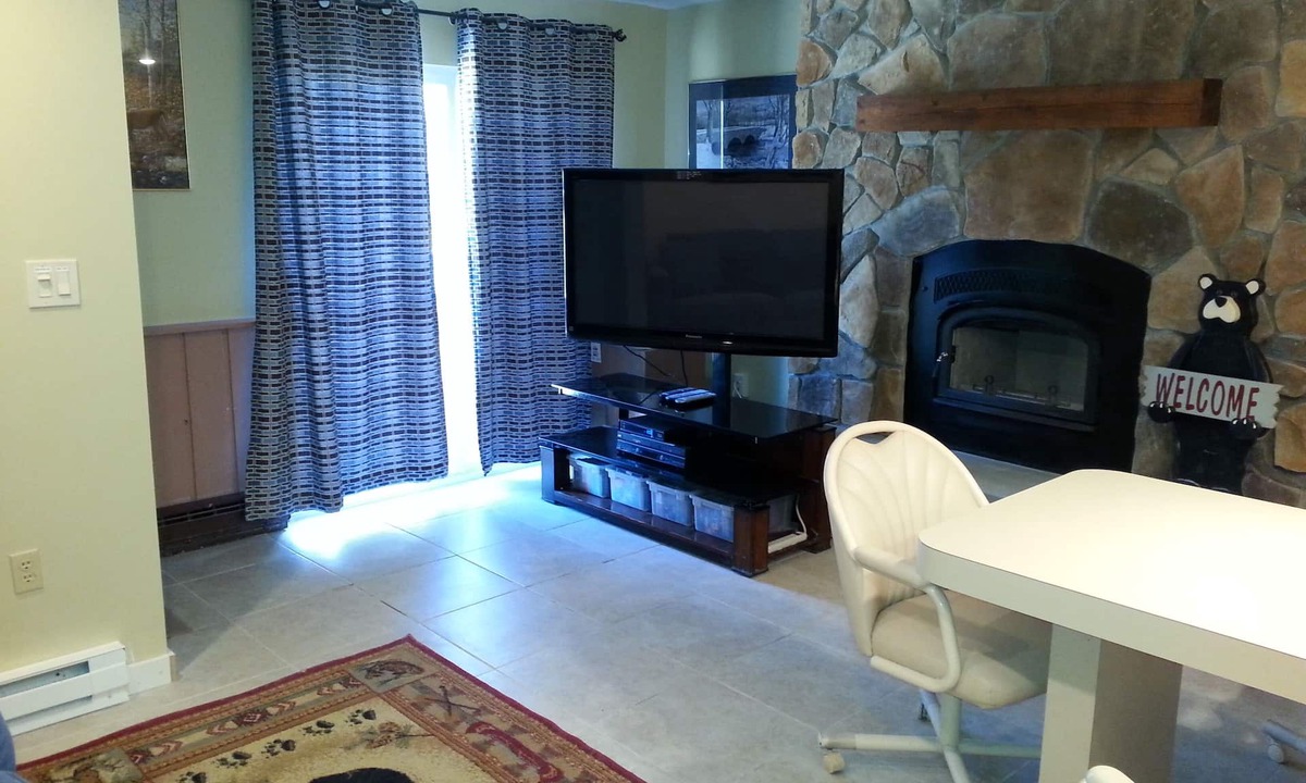 Hunter Condo | Catskill Mountains Vacation Condo at Scribner Hollow with great mountain views