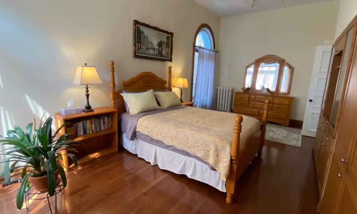 Westmount House | Charming 3BD heritage home in prestigious Westmount
