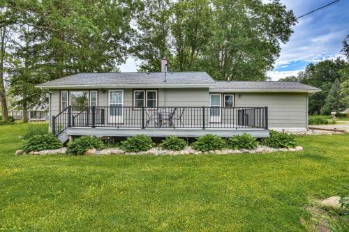 Reading House | Charming Reading Home w/Lake Views & Private Dock