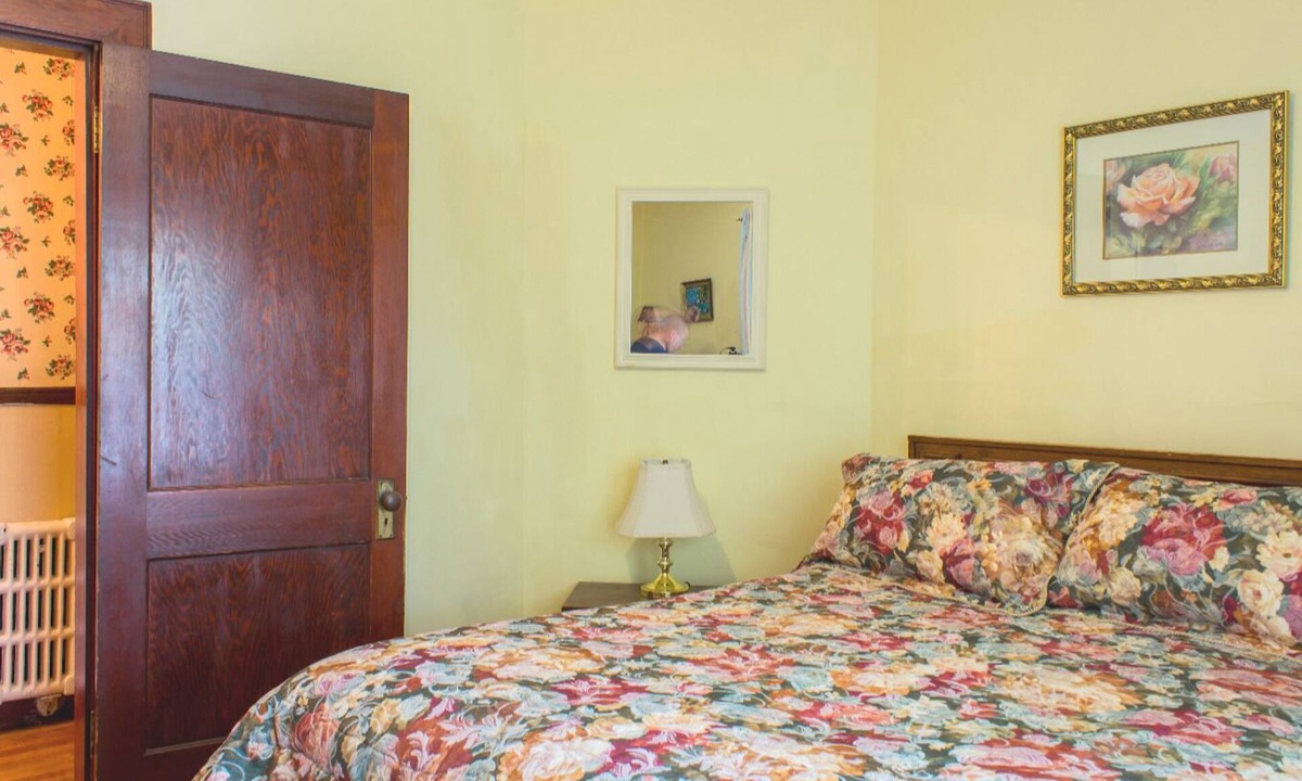 Downtown Apartment | Charming Unit in Downtown Dartmouth Near Everything