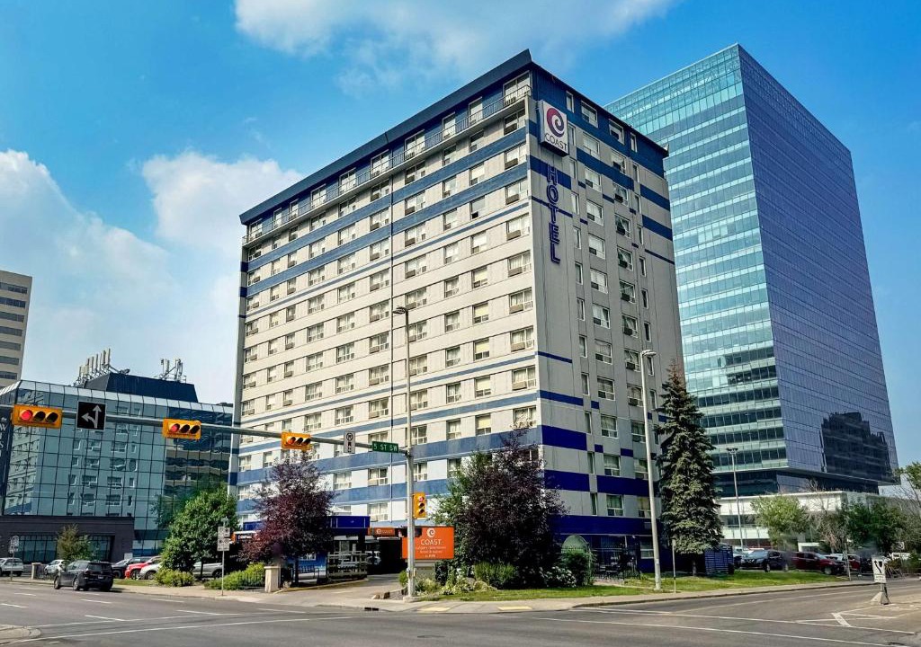 Downtown Calgary Hotel | Coast Calgary Downtown Hotel & Suites by APA