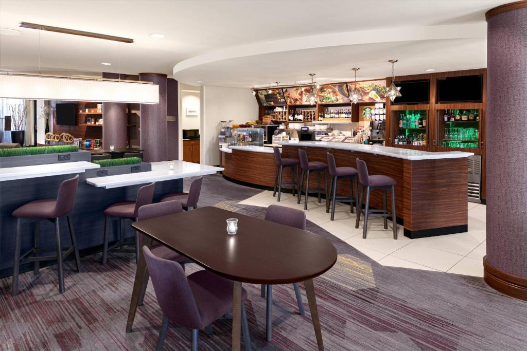Butztown Hotel | Courtyard Bethlehem Lehigh Valley/I-78