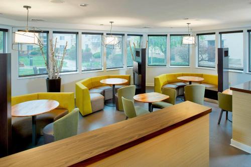 Lansing Hotel | Courtyard by Marriott Lansing