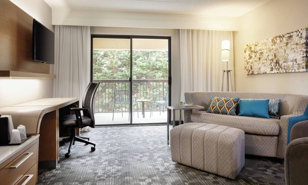 Harrisonburg Hotel | Courtyard by Marriott Harrisonburg