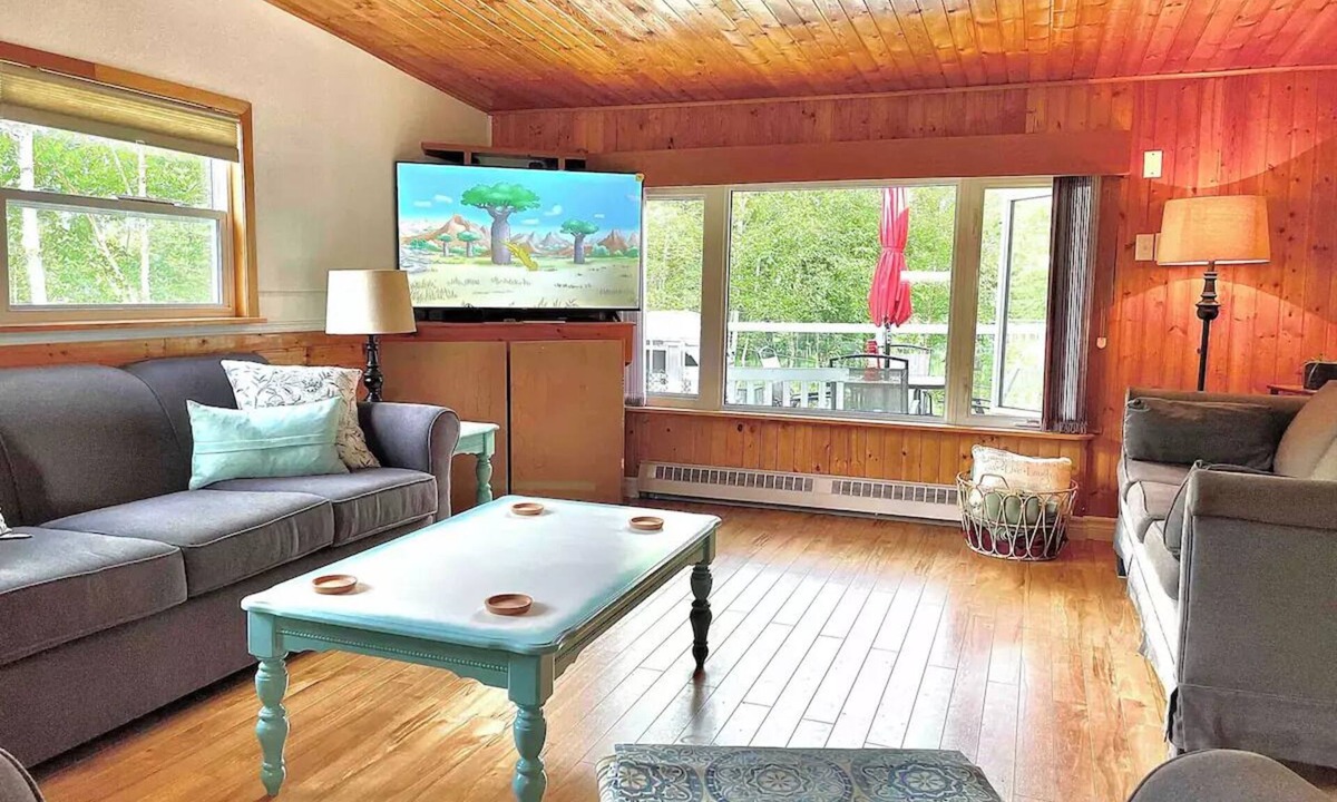 Newport Landing House | Cove Cottage @ Mockingee