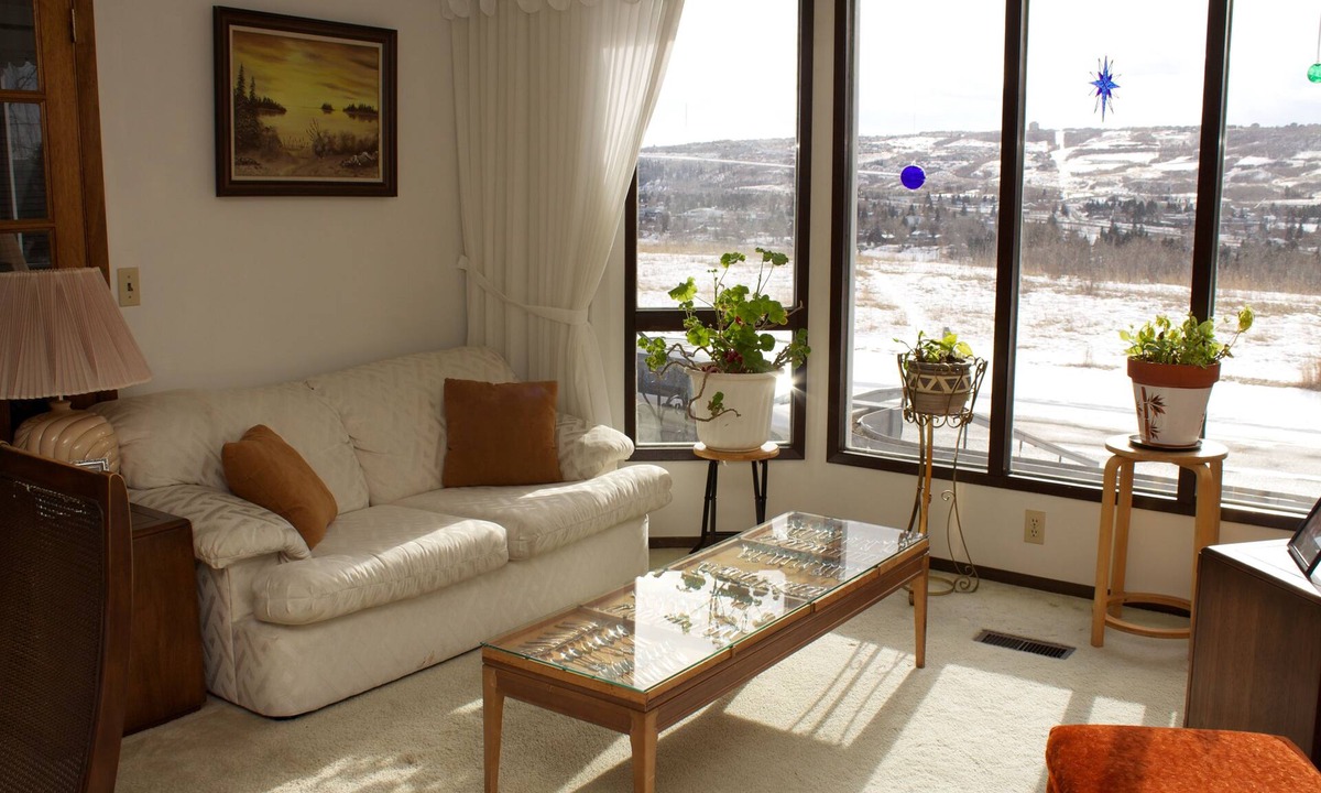 Northwest Calgary Bed & Breakfast | Cozy Nest B&B