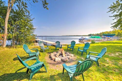 Crivitz House | Crivitz Lakefront Escape w/Boat Dock & Slip!
