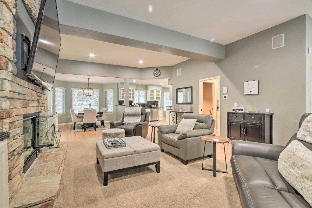 Post Falls House | Crystal Bay Home w/Fireplace Near Ski Resorts