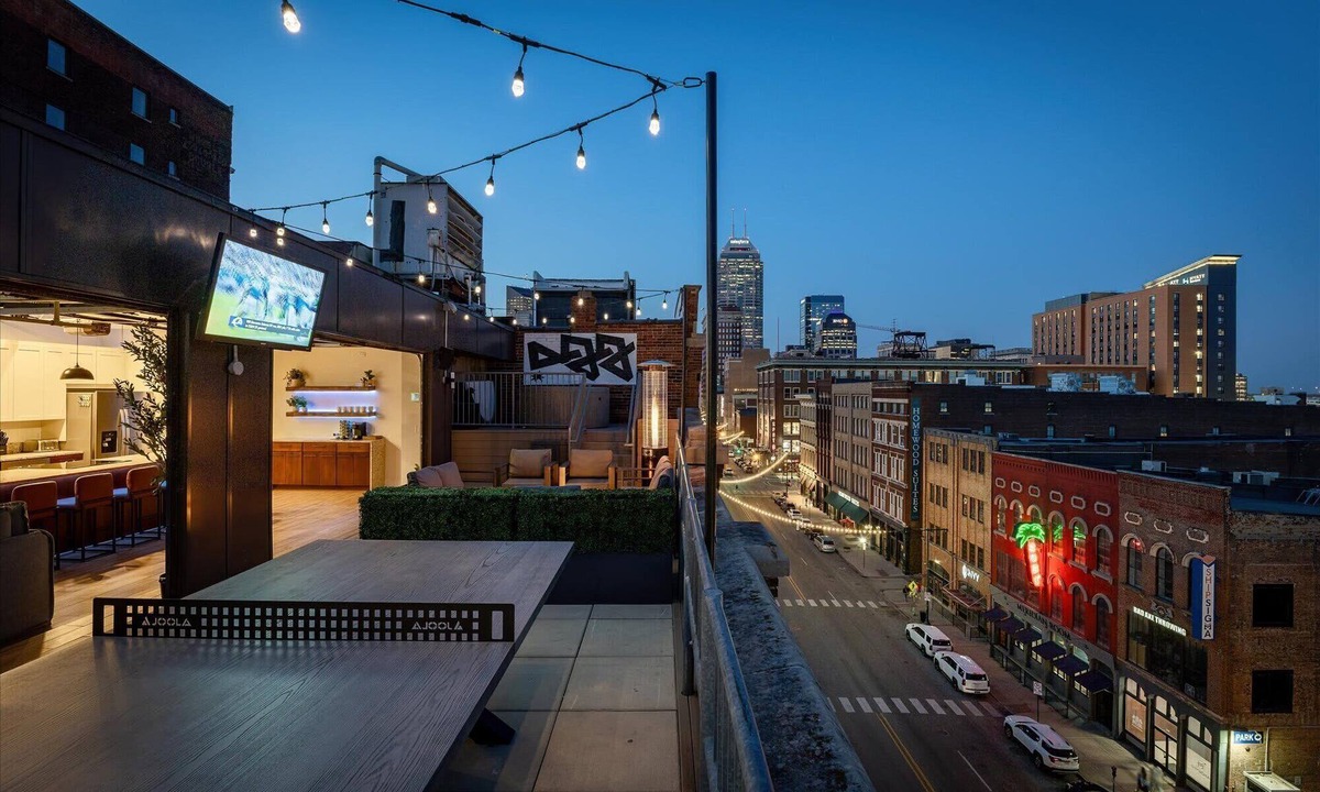Wholesale District Apartment | Downtown Indy Double Unit Penthouse Near ICC