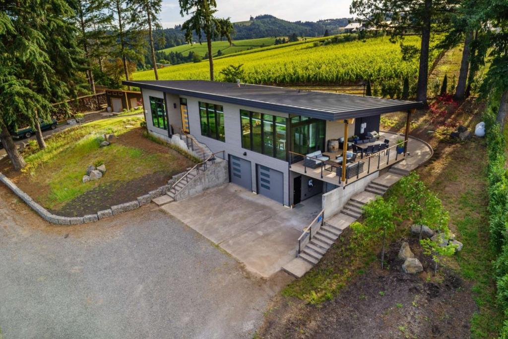 Dundee House | Dundee Hills Villa