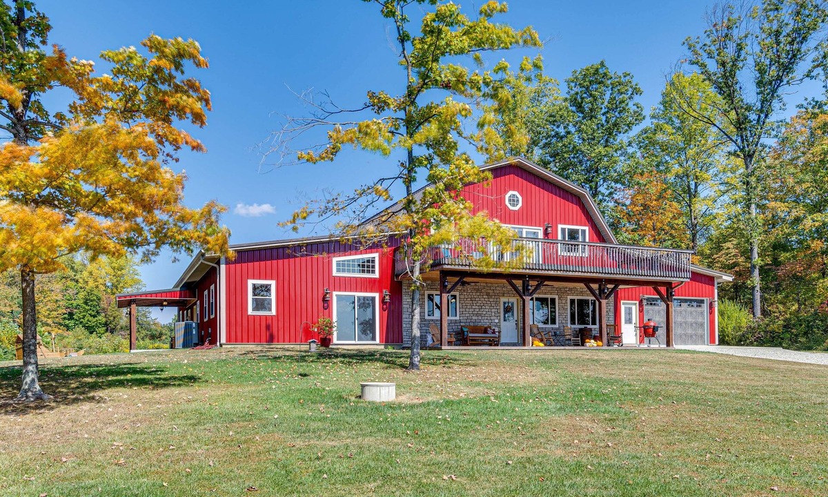 Huron Cabin | 'Eagle Crest Lodge' - Large Group Getaway!