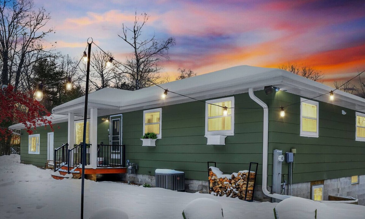 Eagle River Cabin | Elevated 6BR Lodge | On Trail | Speakeasy/Game Room