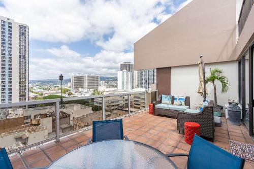 Downtown Honolulu House | Executive Centre 1120