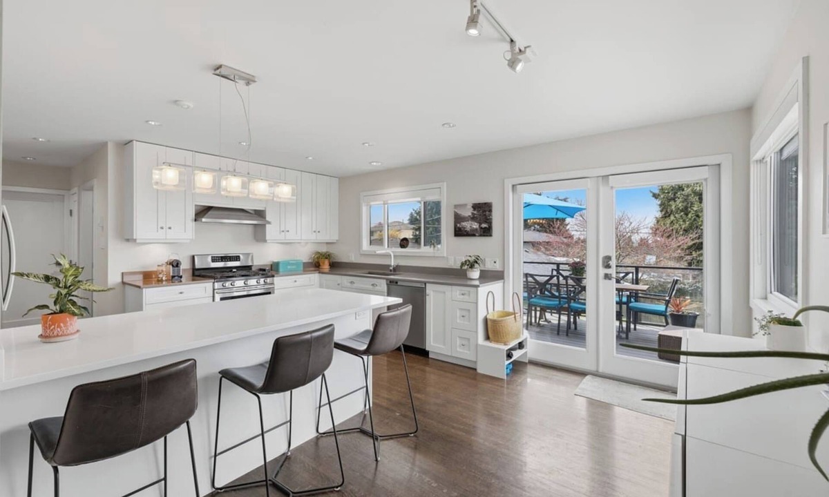 Upper Lonsdale House | FIFA Ready Stay w/Hot Tub | Lonsdale