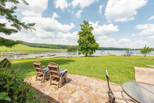 Swanton House | Firefly Cottage