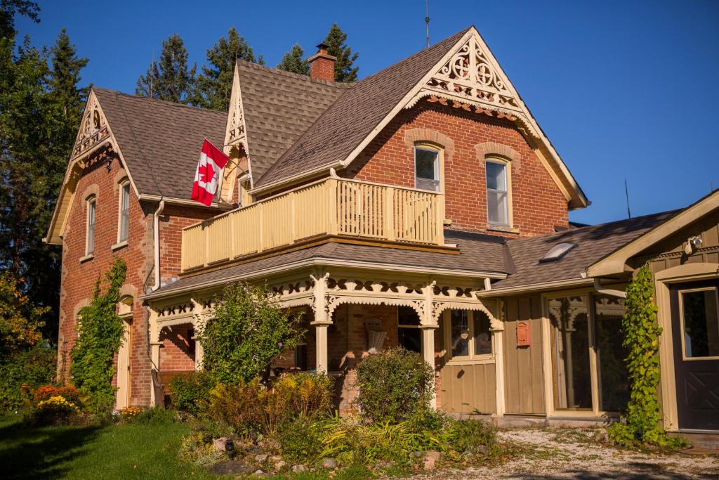 Mulmur Bed & Breakfast | Foxingham Farm Bed & Breakfast