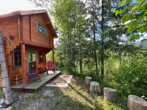 Nelson Ski Chalet | Funky Bunky