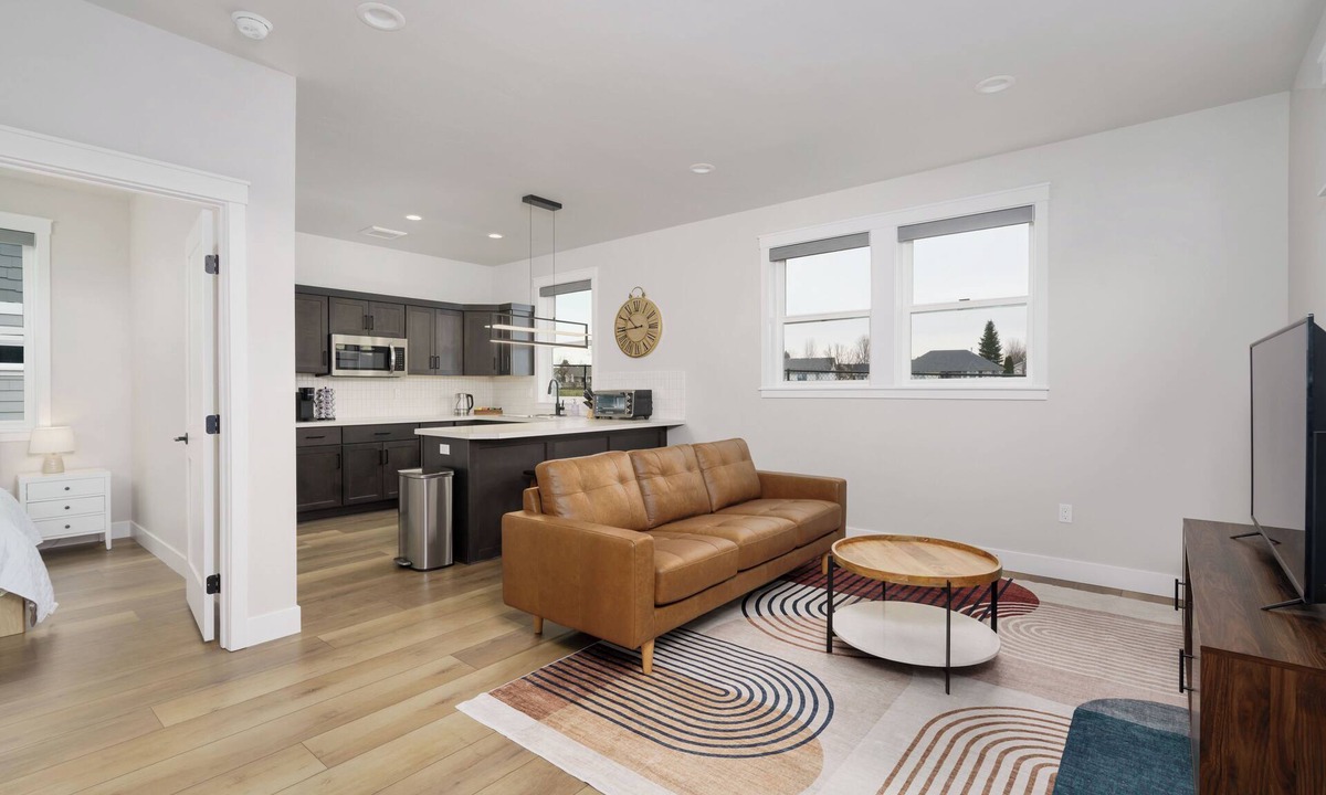 Post Falls Apartment | Golf Course Private Loft Gated Community