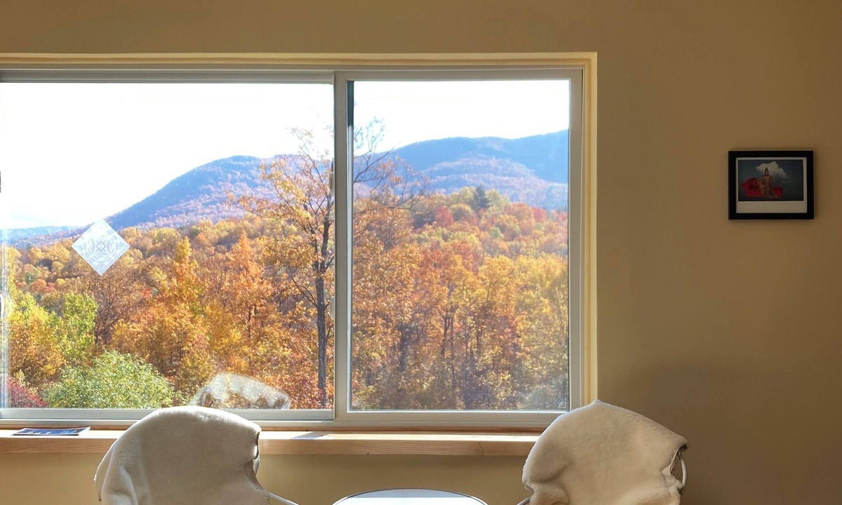 Castleton Apartment | Hilltop Pet Friendly Studio in Castleton, Vermont