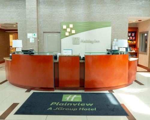 Plainview Hotel | Holiday Inn Plainview-Long Island by IHG