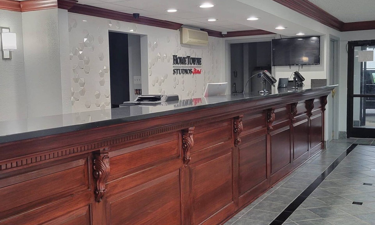 Egg Harbor Township Hotel | HomeTowne Studios By Red Roof Egg Harbor–Atlantic City Airport