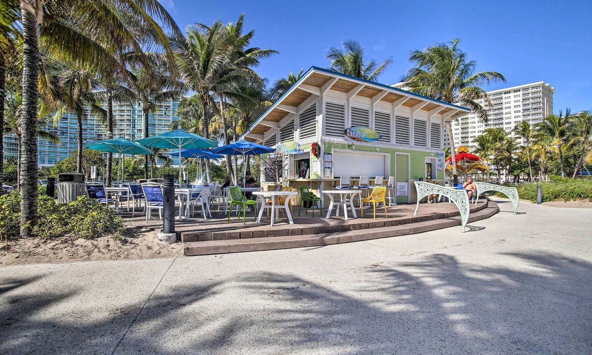 Pompano Beach Cottage | Ideally Located Abode w/Gazebo in Pompano Beach!