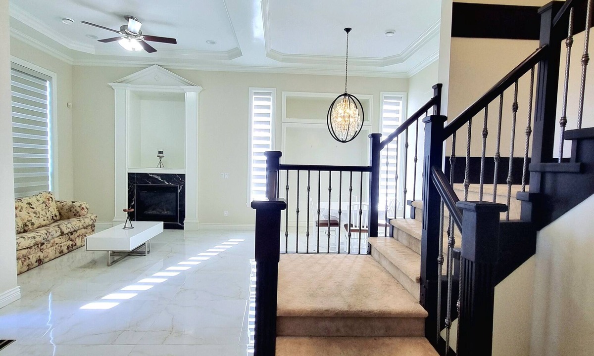 Newton House | Lavender Bliss