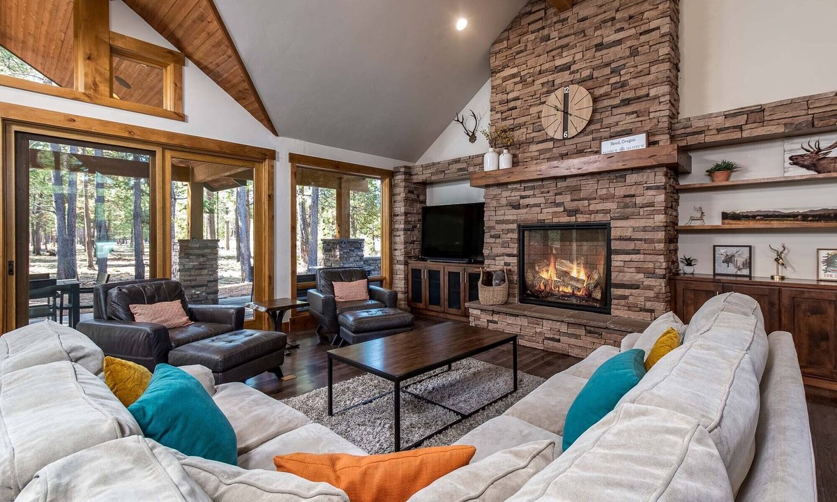 Sunriver House | Luxury Five Star Reviewed 5 Bedroom Caldera Springs Cabin, Bend, Oregon