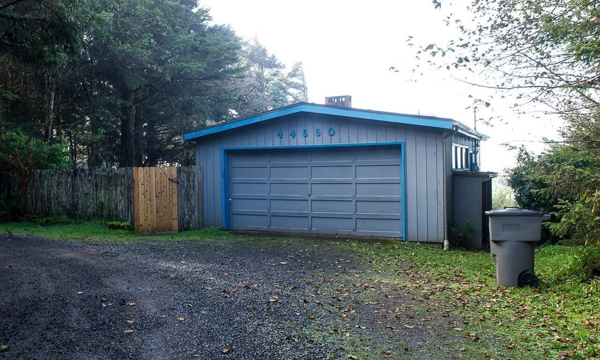 Arch Cape Cottage | Luxury Oceanfront Cottage | Hot Tub & Sleeps 8