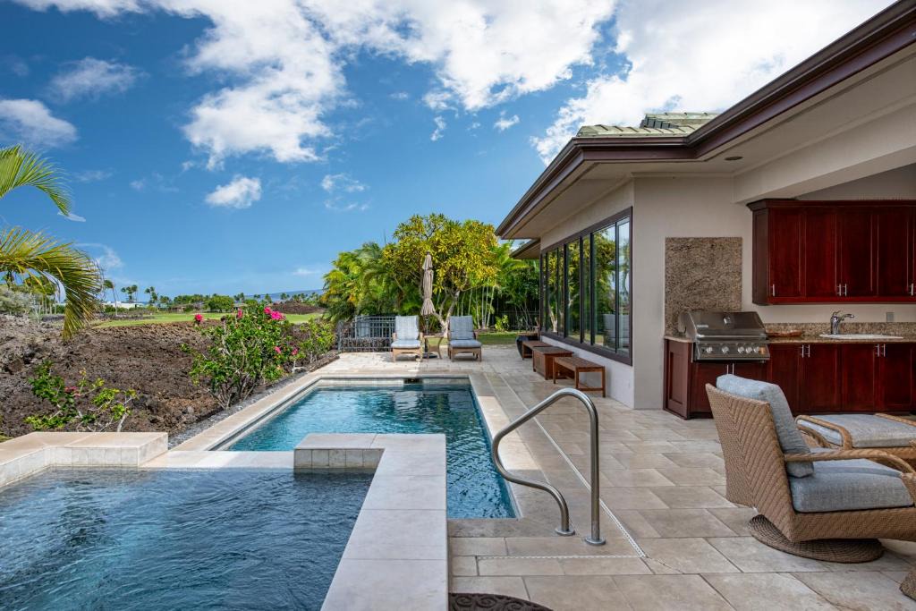 The Estates House | MAUNA LANI BEACH RETREAT Luxurious 4BR Mauna Lani Point Home with Private Pool