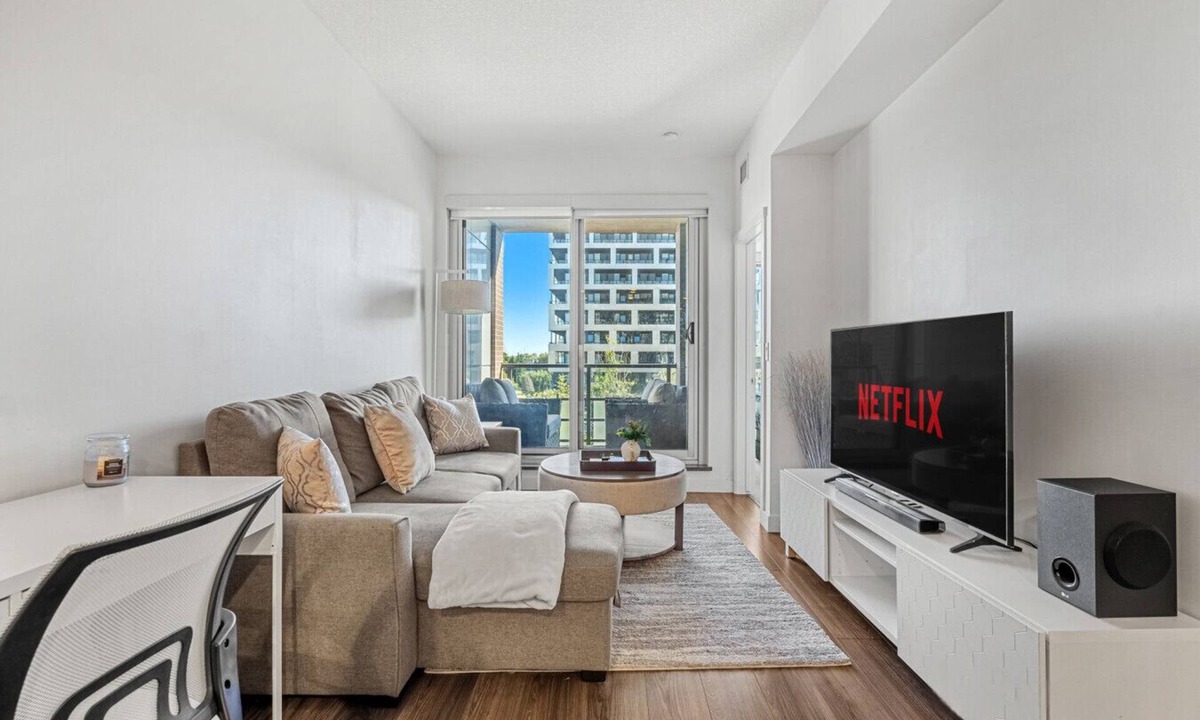 Bridgeland Condo | Min. 30 Days » The Radius DT » 2 BR » Free Parking