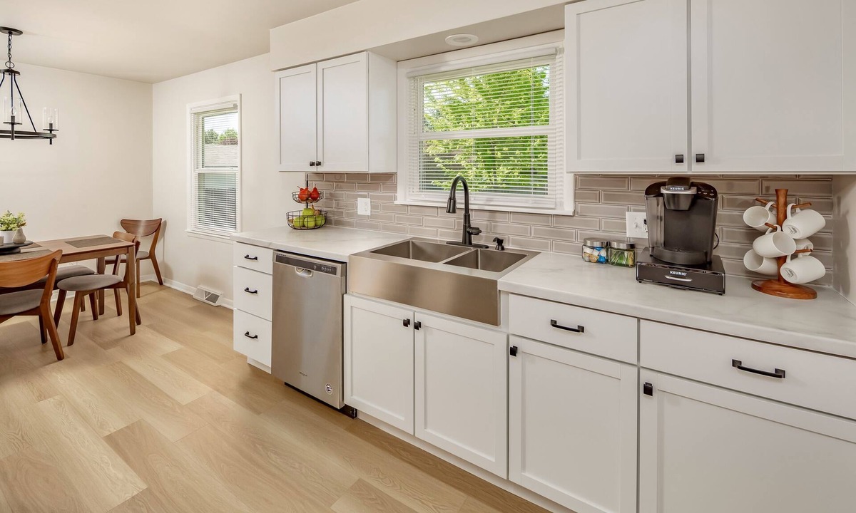 Moline House | Modern 3BR Moline Ranch Home, Great Location