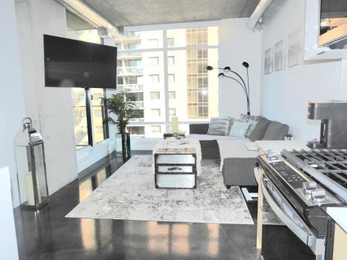 Connaught Apartment | Modern Cozy Nest